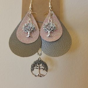 Faux leather earrings w/necklace